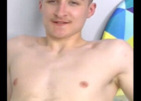 Aaron Lennox