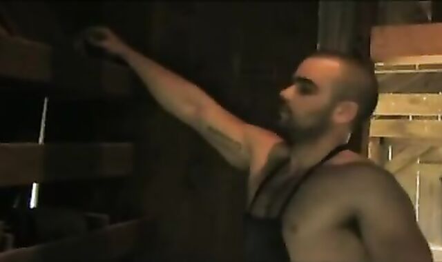 Fucky-Fucky In The Barn