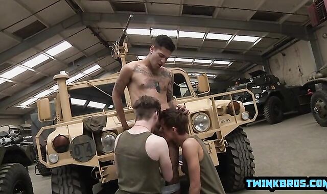 XXL pecker lads Roll Flop And ball juice load