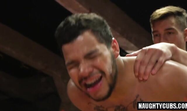 hefty beef whistle faggot suck job-service With Facial Cumshot