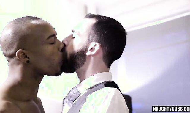 meaty ten-Pounder homo Multiracial With ball seed geyser