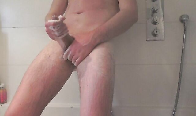 Stroking off & Pounding my Fleshlight in the Bathroom