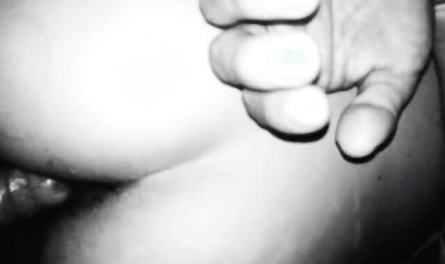 COGIÉNDOME a MI "MEJOR AMIGO"