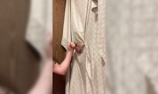 My Yam-Sized Japanese Jizz-Shotgun got Serviced thru a Gloryhole