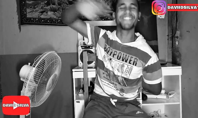 ME MANDE MERCA PARA AGUANTAR QUE ME COJIERA MÁS (FAGGOT)