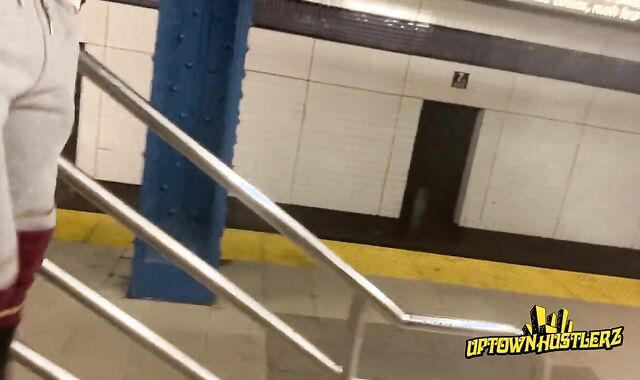 SANTO DOMINIGO TRADE IN THE BONDAGE MASK