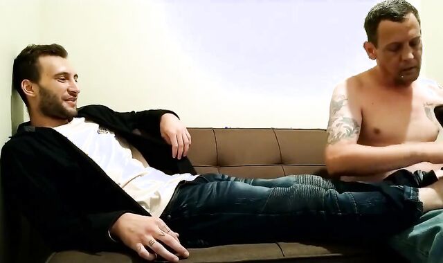 Hetero Stud Providing Foorjob