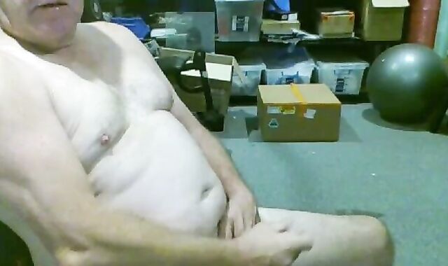 Australian Granddad Finishes Off