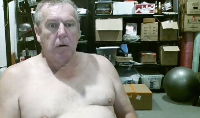 Australian Granddad Finishes Off