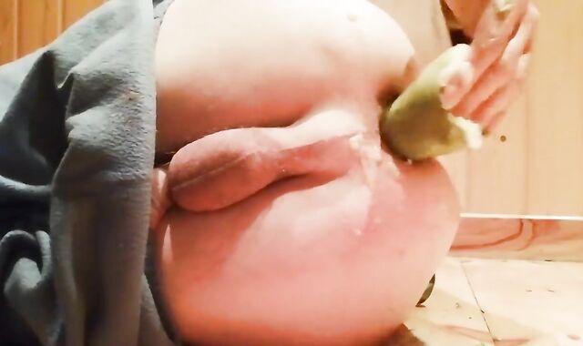 Youthfull Fag Gets a Cockslut in his lil' Butt and Licks the Cockslut with his own Sp