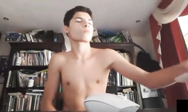 Andres Maxima Mastrbacion