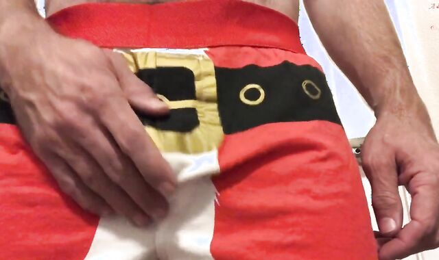 Guy has Joy in X-Mas Guy Undergarments & Manstick Have Fun