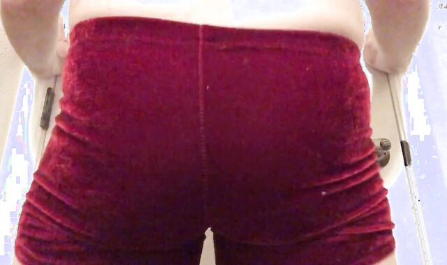 Guy has Joy in X-Mas Guy Undergarments & Manstick Have Fun