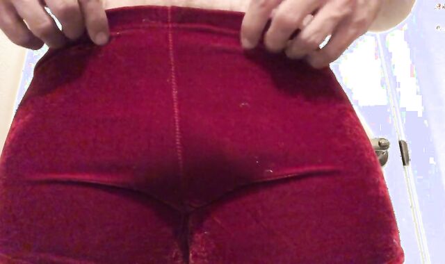 Guy has Joy in X-Mas Guy Undergarments & Manstick Have Fun