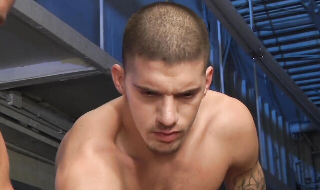 5 masculines And Their fat-Fountain - crazy building