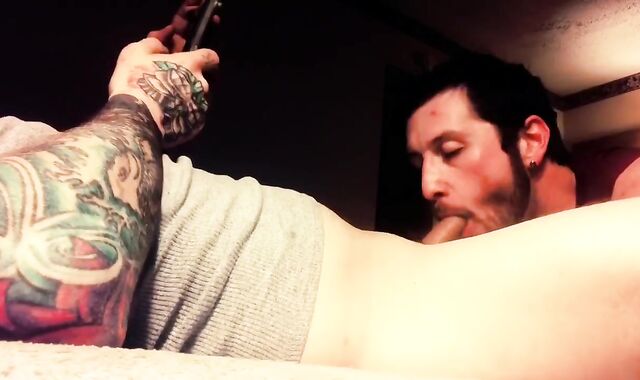 Beautiful Tattoo’d Grindr Bang-Out