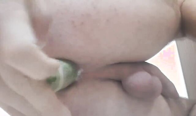 Zucchina ENORME Nel Caboose Aperto, SPETTACOLO!