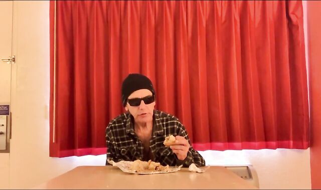 Bruce's Fuckin' Food Reviews 12- "aussie Gordon Ramsay"