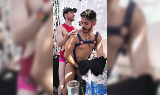 Outdoor Public Plow - Sans A Condom - everyone Gets a Turn