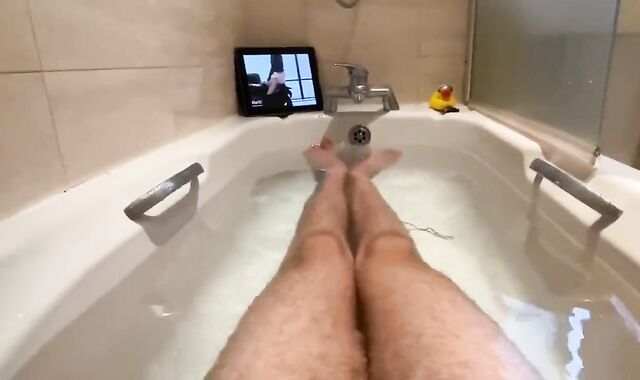 Fap whilst Observing Pornography