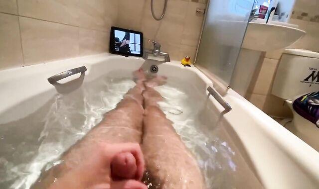 Fap whilst Observing Pornography