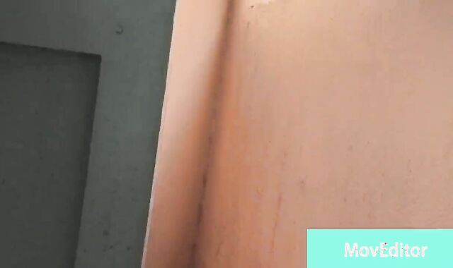 Japanese Dude Wank off Outdoor on Balcony