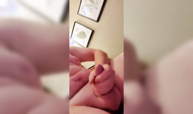 Youthfull Stud Leisurely Milks while Pruning and Jizzes