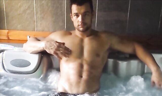 Steamy Fighter Raul Jacuzzi Flexing