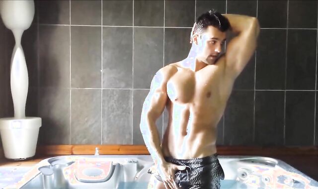 Steamy Fighter Raul Jacuzzi Flexing