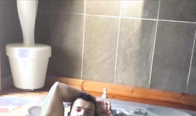 Steamy Fighter Raul Jacuzzi Flexing