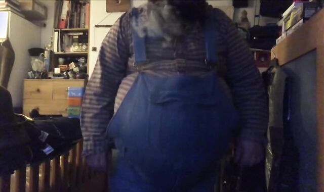 Lettin the Stomach out