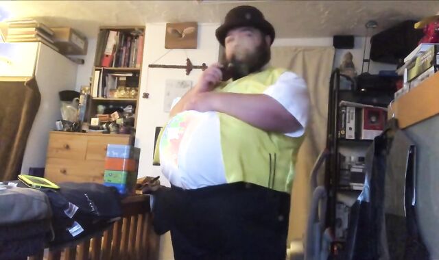 Lettin the Stomach out