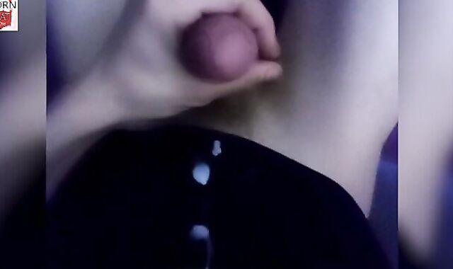 Dangled Dude from the UK Finishes Off onto his Dark-Hued T-Shirt - Tricked 075