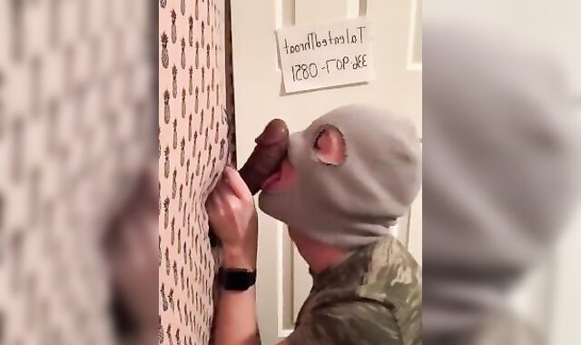 Normal Bbc_giver26 Stops by his Favourite Gloryhole to get some Hatch