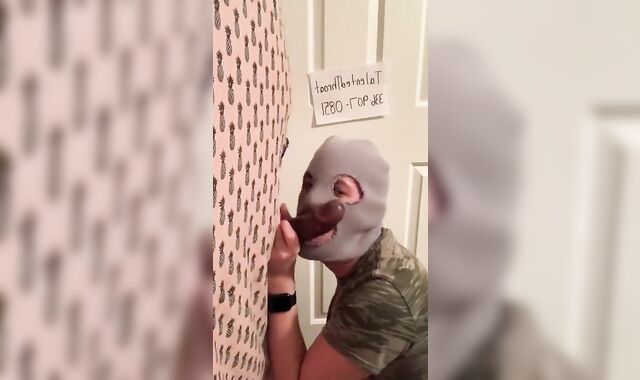 Normal Bbc_giver26 Stops by his Favourite Gloryhole to get some Hatch