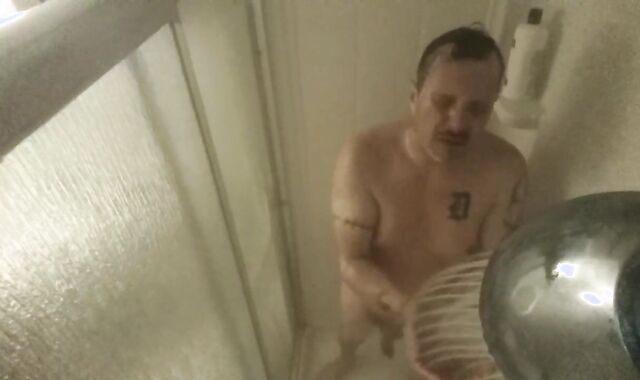 Covert Web Cam in Bathroom Caught Gay-For-Pay Roomy in for his Morning Jerk