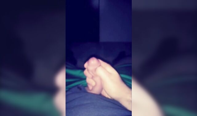 Stand on Sofà i Spisell my Trouser Snake