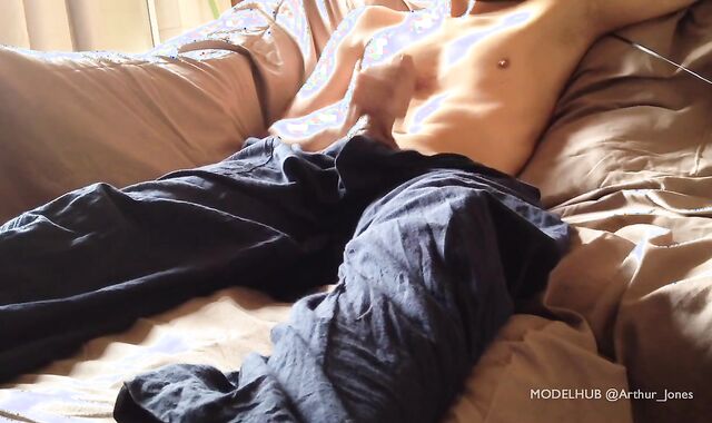 Youthfull Fellow Fap off on the Bed in the Afternoon
