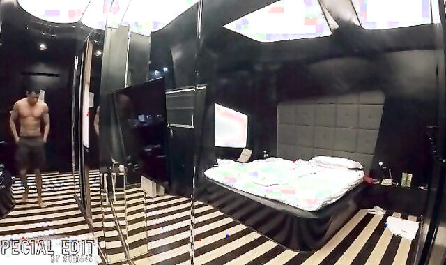 Top GV Ryuji Wanks off himself