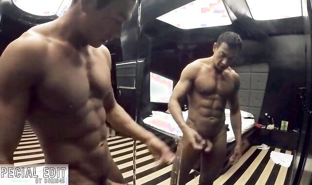 Top GV Ryuji Wanks off himself