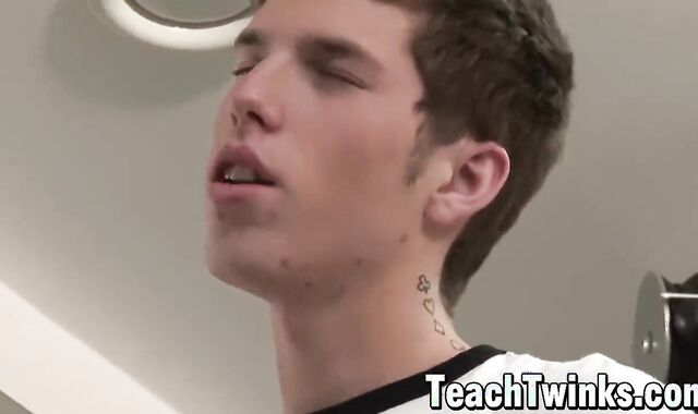 Lads are in the Gym Bare and they also Boink each other