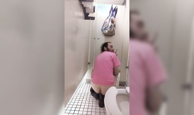 BIG BLACK COCK Fake Penis Gape in Public Bathroon