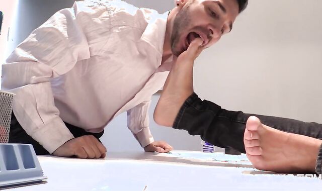 СЕКСУАЛЬНЫЕ ДОМОГАТЕЛЬСТВА