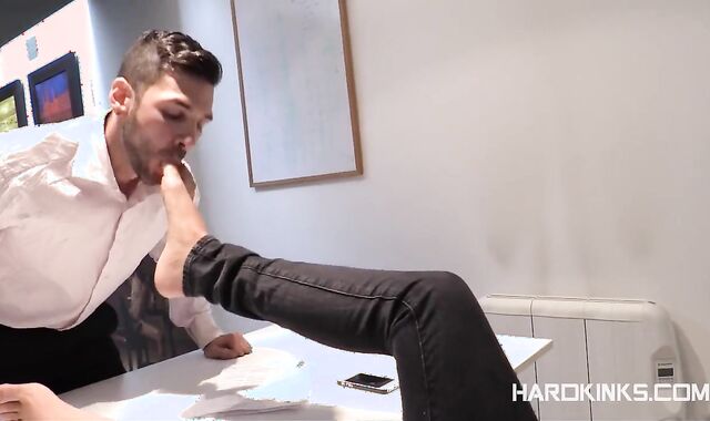 СЕКСУАЛЬНЫЕ ДОМОГАТЕЛЬСТВА