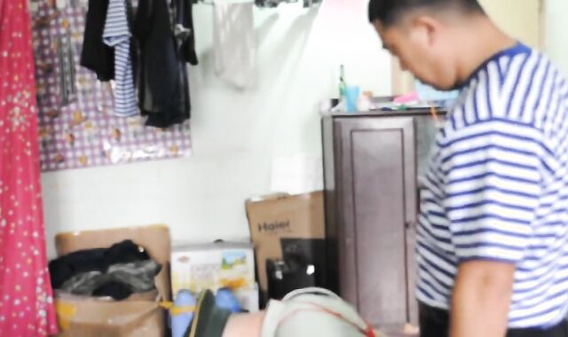 警服调教中年帅叔叔捆绑口交吃精