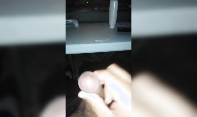 Fap off with Lara Croft