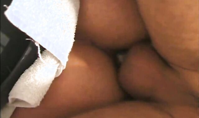 Robert Truck Damme nails Ace Hanson