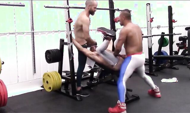 Gym Plowers 13368118 480p