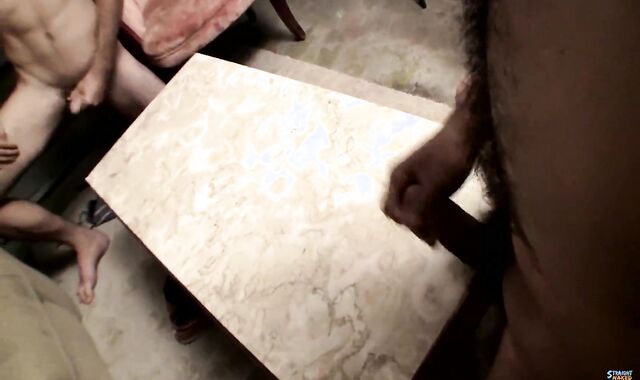 str8 Thugs Compare bones