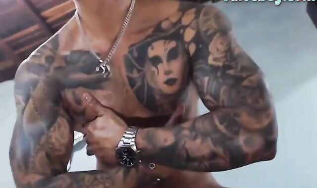Tatted Muscle ebony chap Wanks On web cam